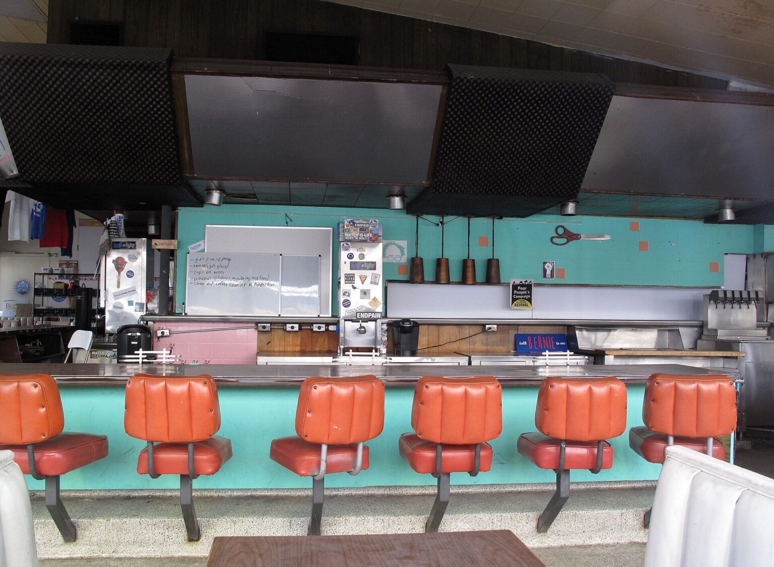 Interior de una cafetería