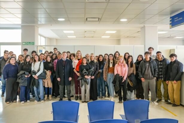 Estudiantes de Ciencias Económicas de la UNSJ recorrieron la Subsecretaría de Trabajo