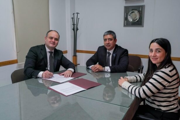 Ambiente y el Foro de Abogados acuerdan asistencia técnica y jurídica
