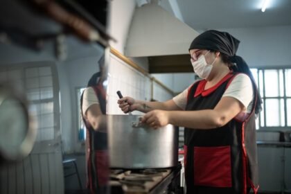 Educación: contratados deben presentar factura y firmar adenda del 23 al 25 de junio