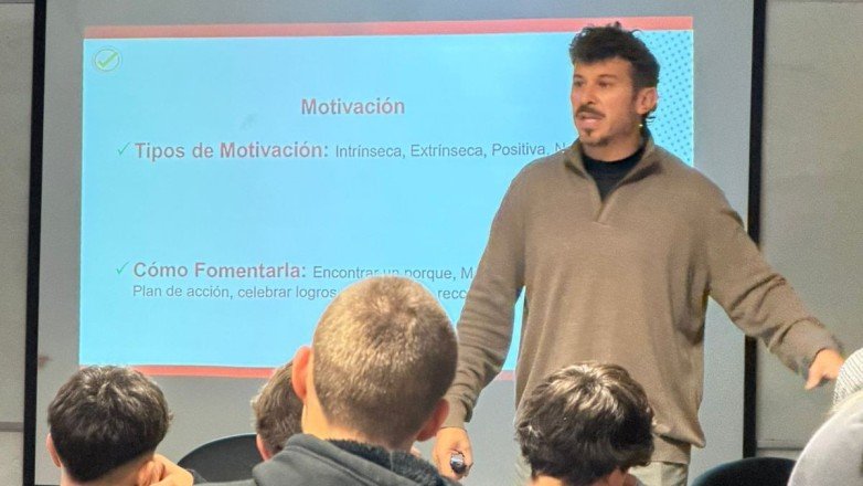 Construyendo Valores fortalece clubes con capacitaciones integrales